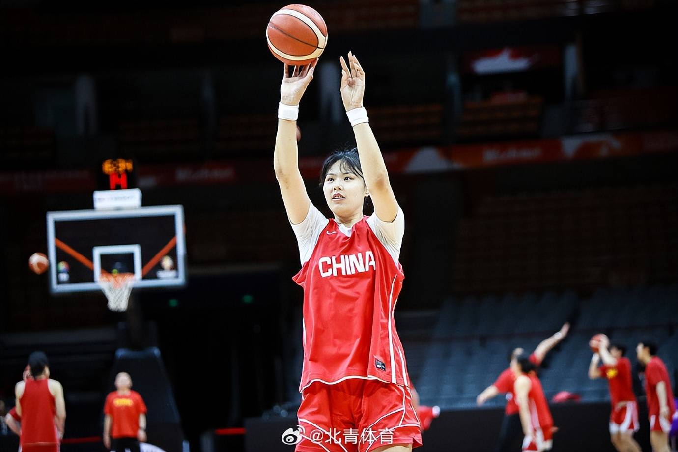 高效回归!李月汝复出首秀12分钟砍8+8,飞翼轻取狂热斩获季前赛开门红