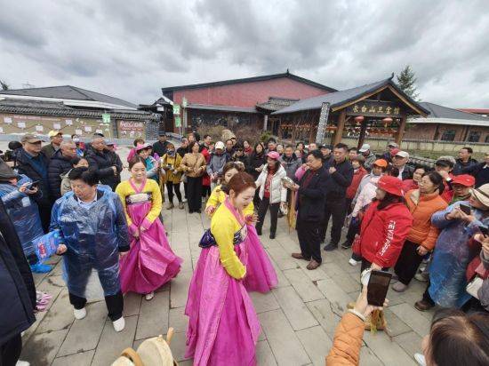 (吉遇安图)文旅融合亮点纷呈 安图“五一”旅游市场热度高涨
